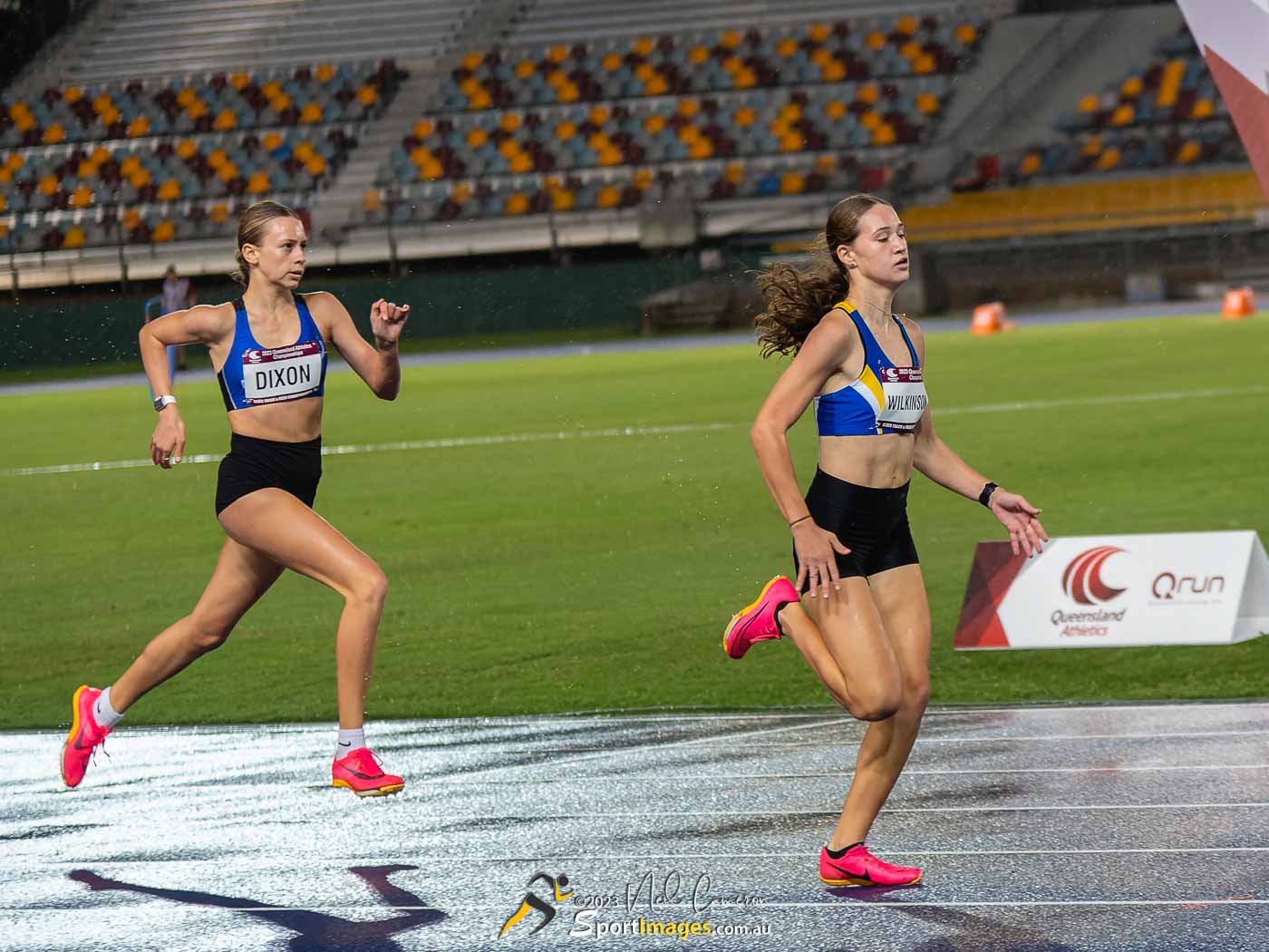 Lilly-Dee Dixon, Anna Wilkinson, Heat 1, Girls Under 15 400m